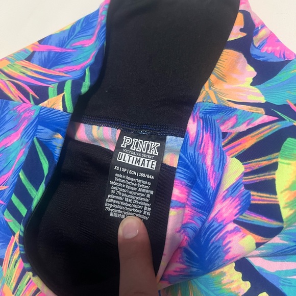 Vibrant - Neon Victoria Secret mesh leggings - Picture 2 of 5